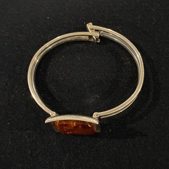 SS Bracelet with square design & tiger eye on top of SS square - - Picture 2 of 5